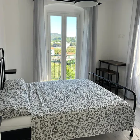 Casa Sbollazza Con Parcheggio E Vicino Al Parco * 东塞斯特里